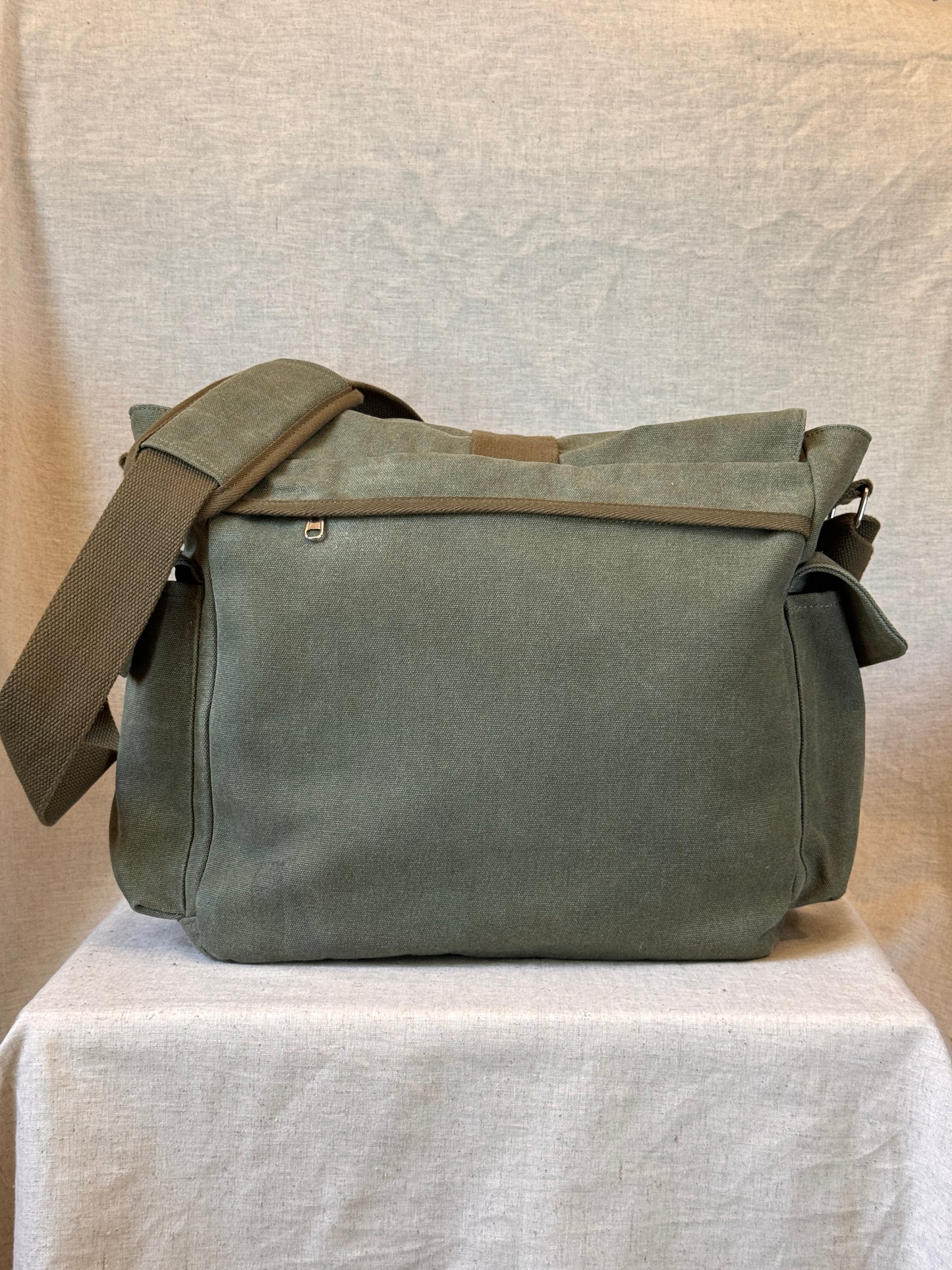 Airplane Carrier Bag (Olive)