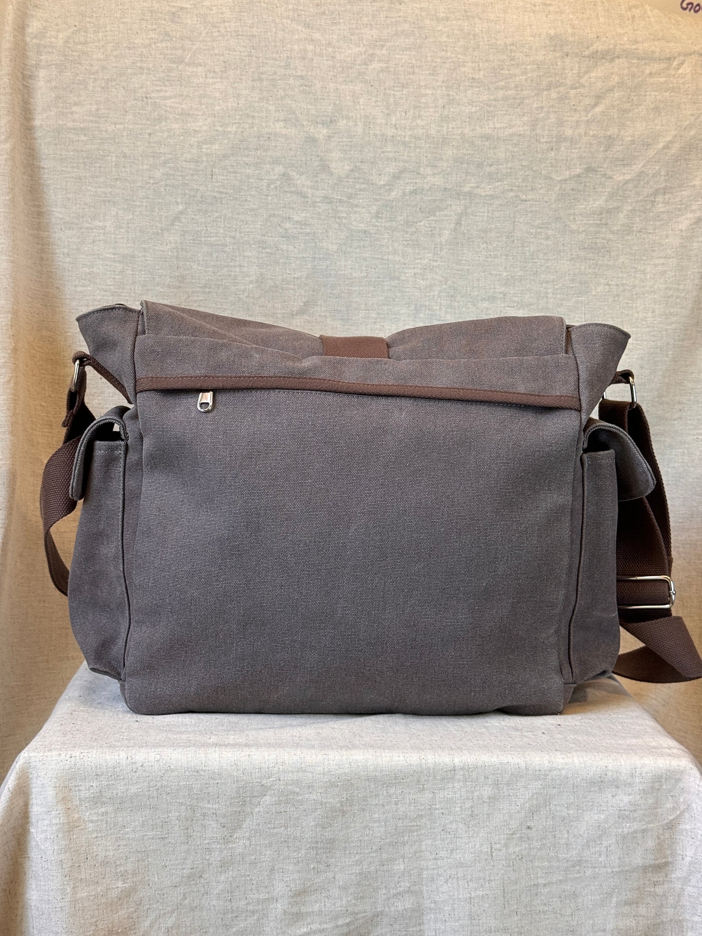 Airplane Carrier Bag (Washed Grey)