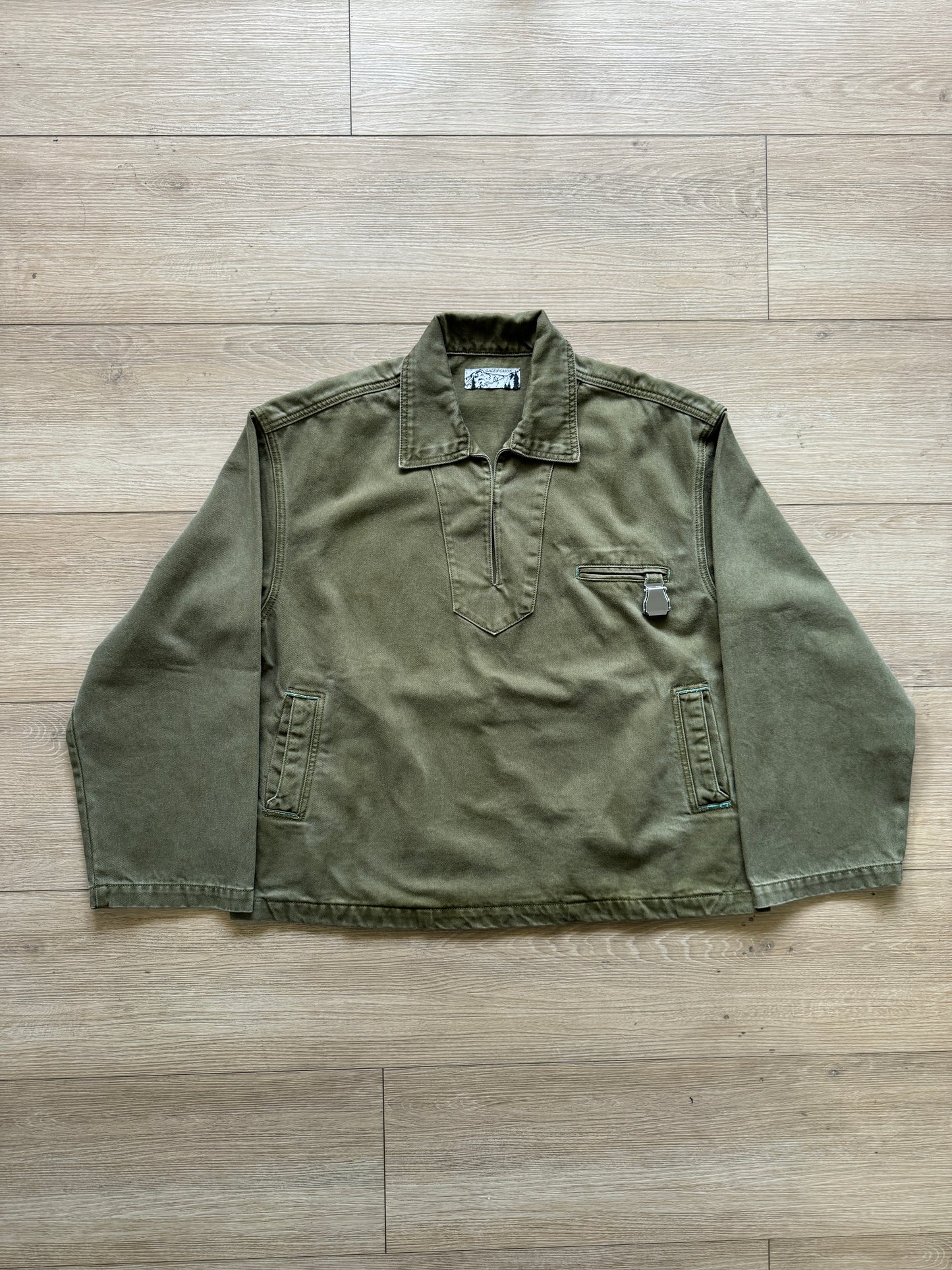 Garden Denim Pull Over (Olive)