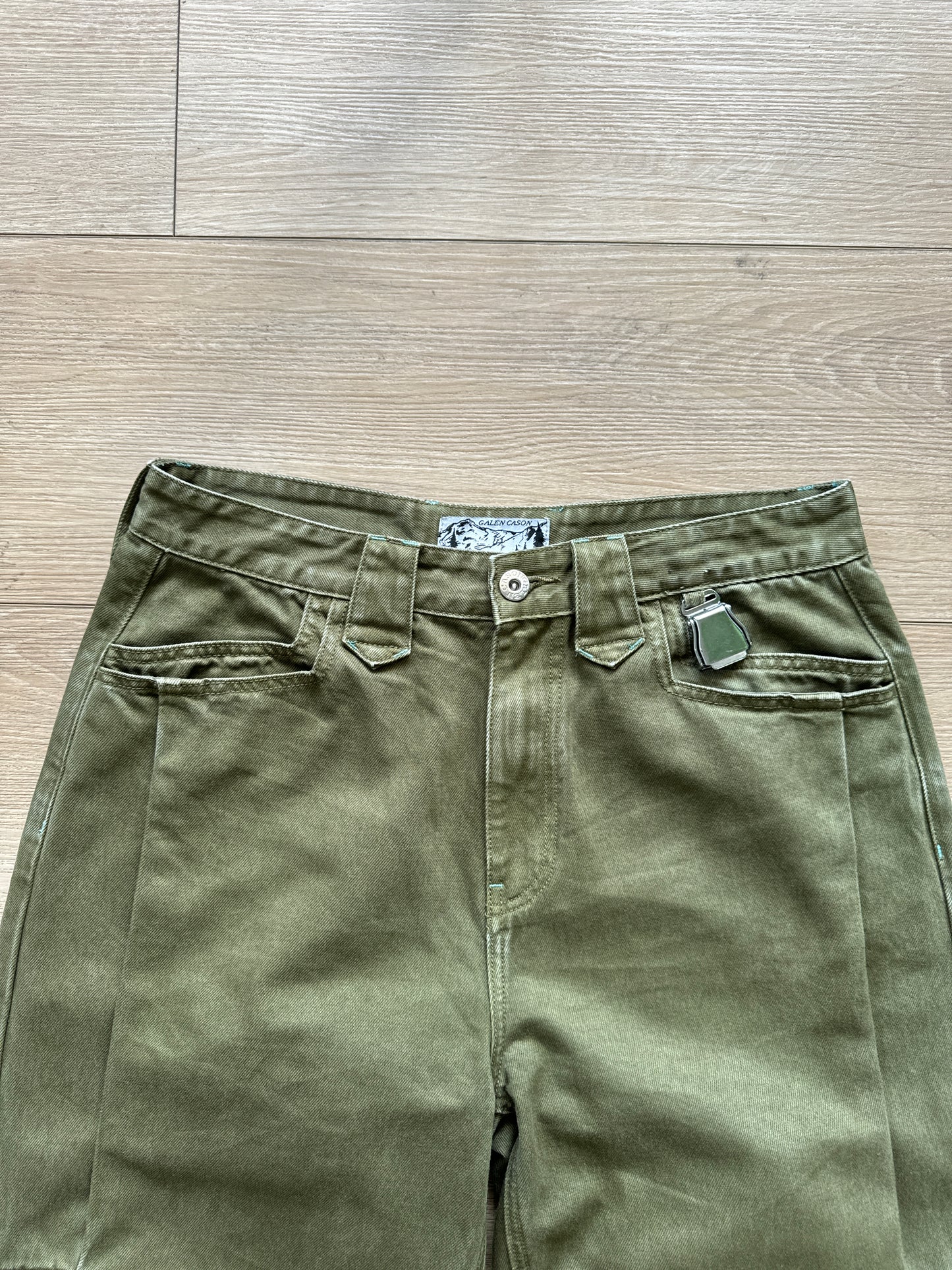Pleat Repleat Jean Olive